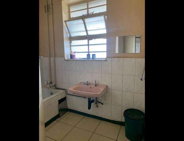 2 BEDROOM PROPERTY TO RENT IN GERMISTON CENTRAL